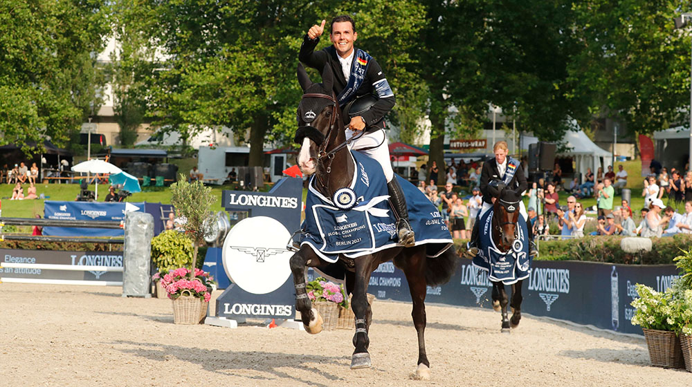 Spanish rider Moya sits on top of the 2021 LGCT Championship